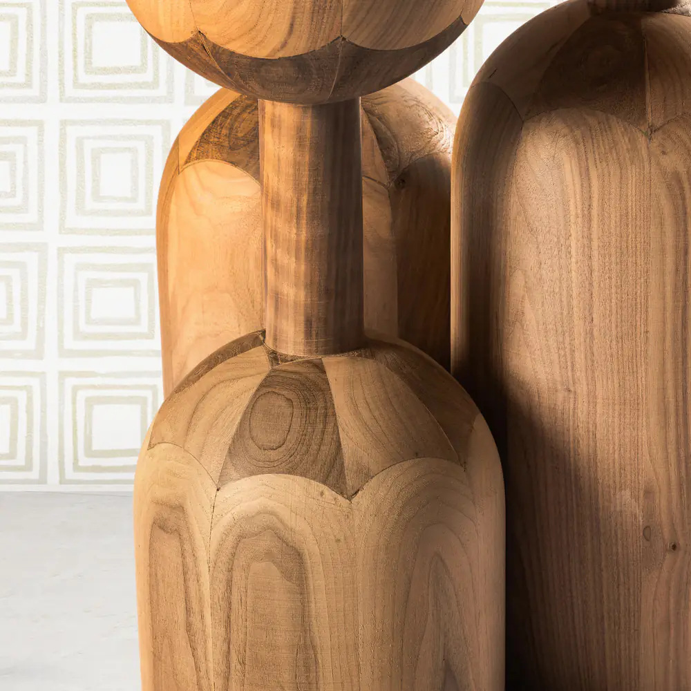 Round Solid Wood Pedestal Dining Table with Sculpted Base
